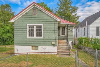 Building Photo - 316 1/2 Harrison St