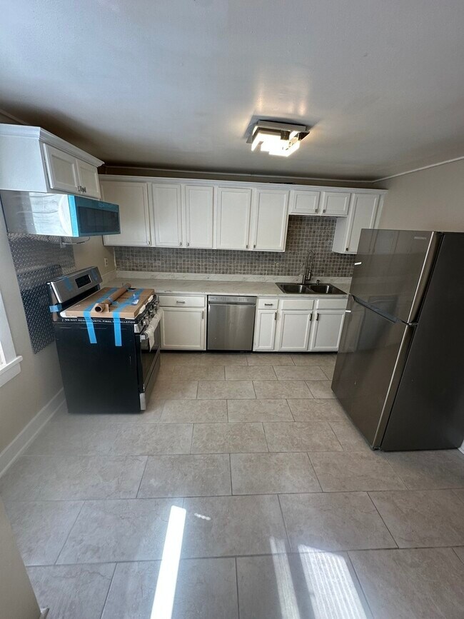 Foto del edificio - 554 W Station St