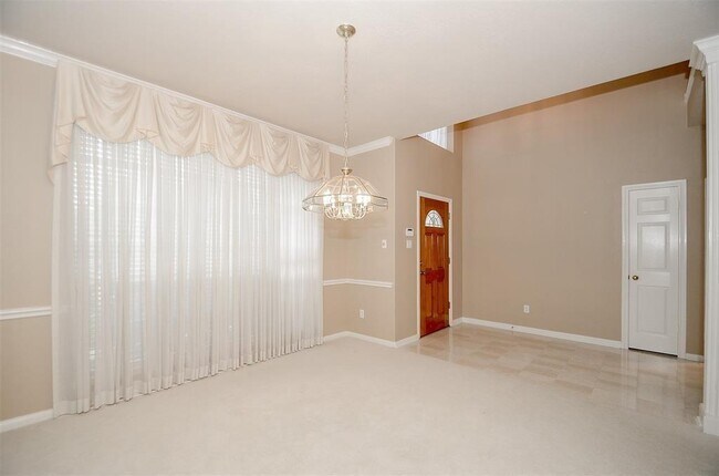 Building Photo - 2803 Norwood Hills Dr