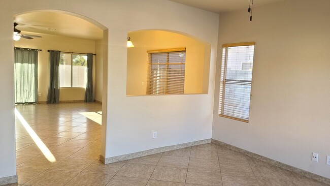 Foto del edificio - Remodeled 3-bedroom in great Gilbert ocation