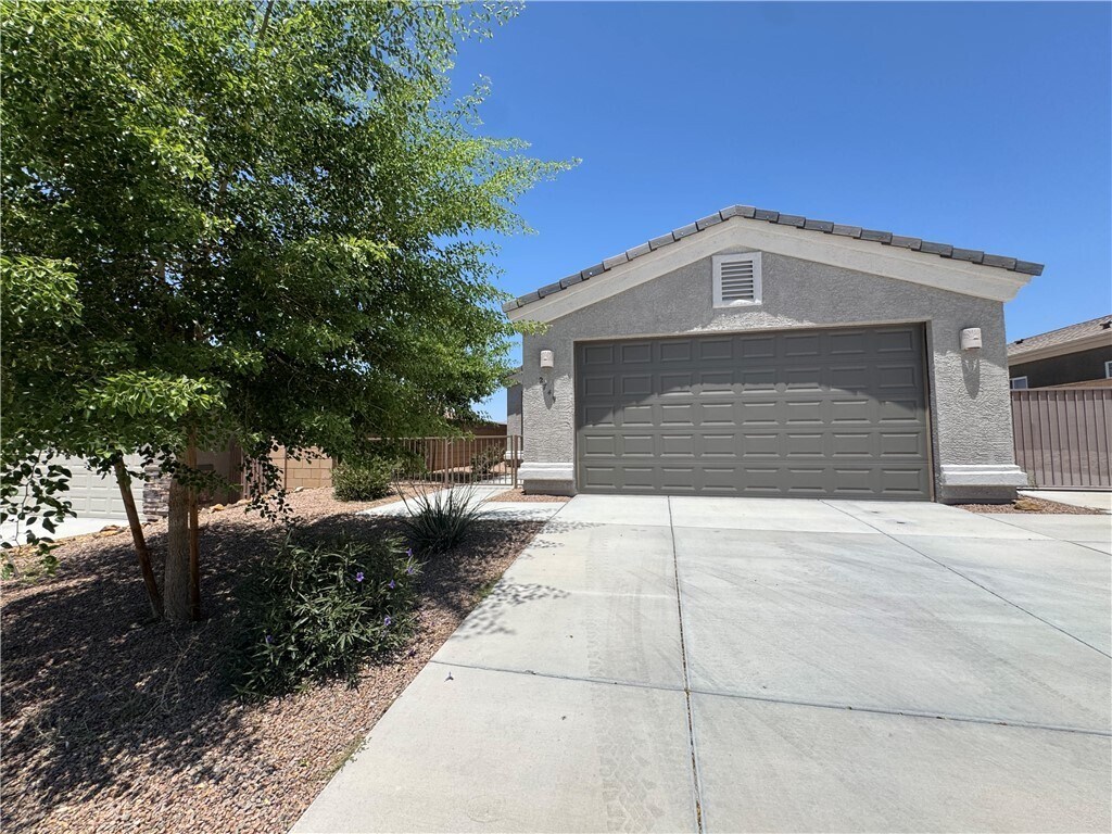 Primary Photo - 2749 Wilderness Ln