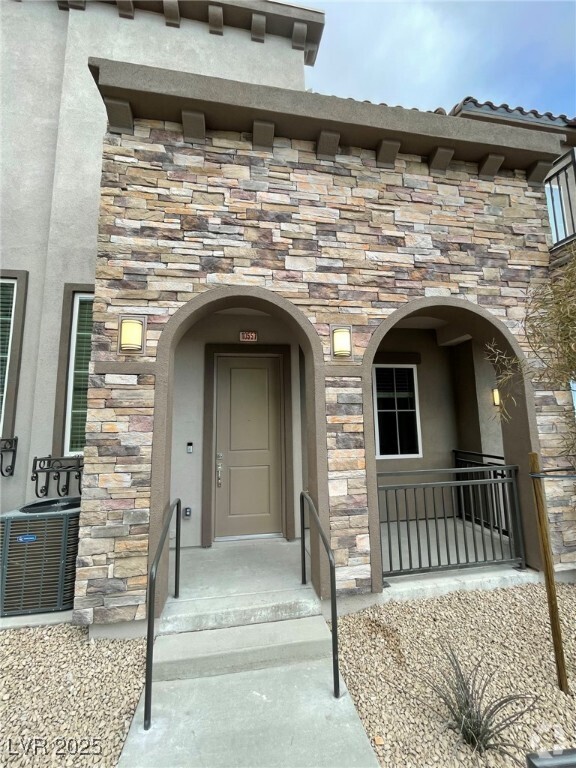 Building Photo - 10557 Ridge Glow Ave