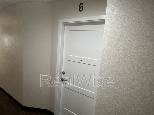 Foto del edificio - 1935 W Table Rock Rd