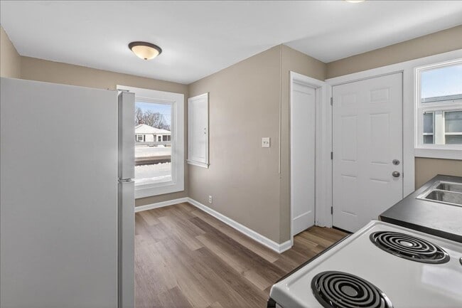 Foto del edificio - 4721 E 16th St