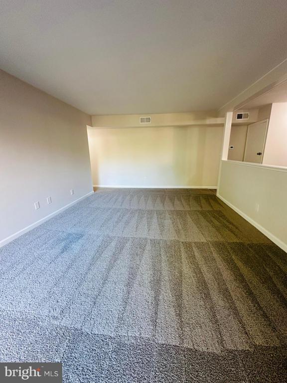 Foto del edificio - 812 Meadow Woods Ln