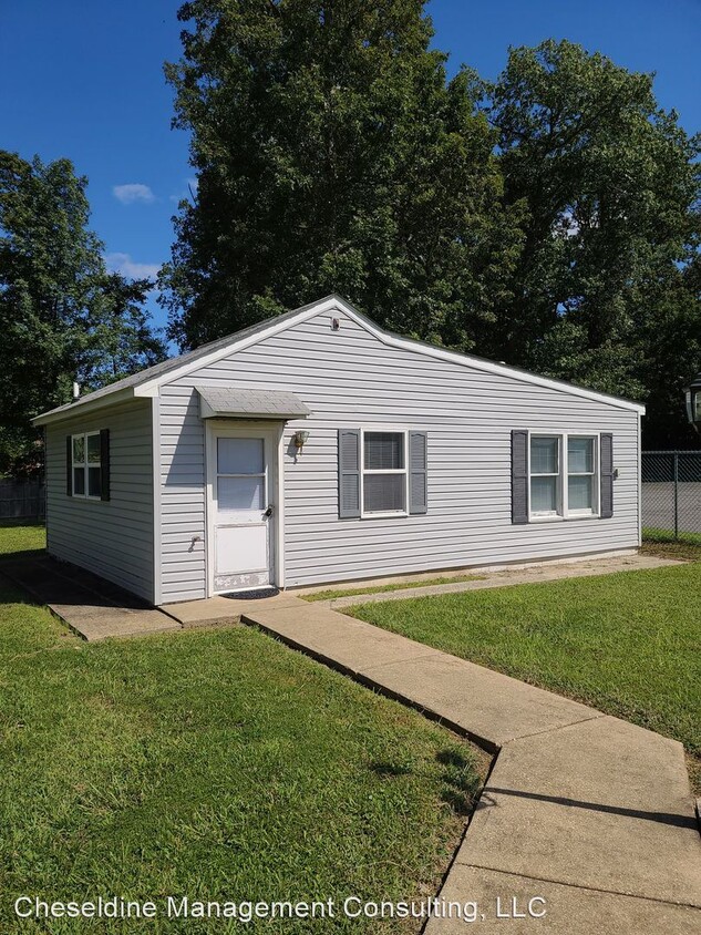 Primary Photo - Studio, 1 bath House - 22864 Three Notch Road