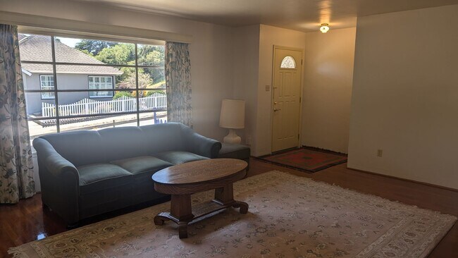Foto del edificio - Lovely well-kept single family home in Pac...