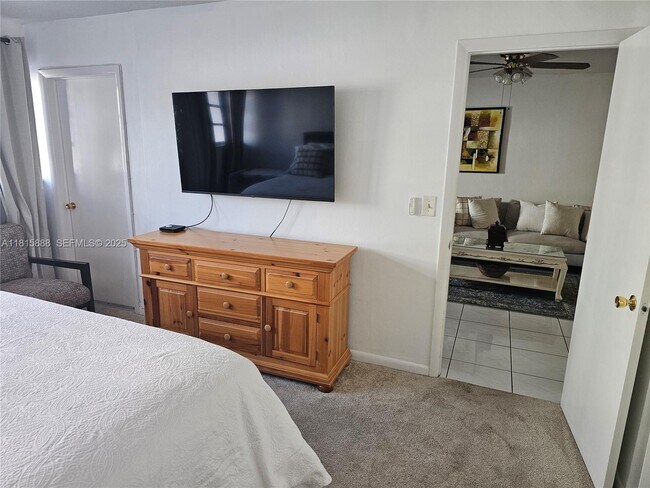 Foto del edificio - 215 SE 3rd Ave