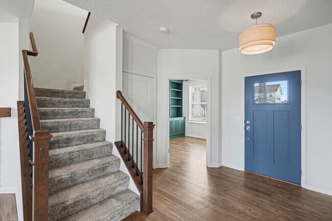 Foto del edificio - 5465 Annapolis Ln N