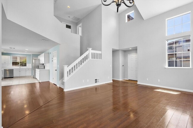 Building Photo - 1 Challen Ct