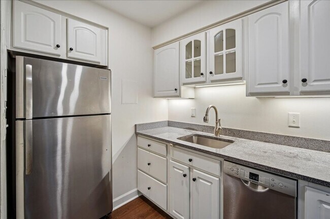 Building Photo - 9907 Blundon Dr
