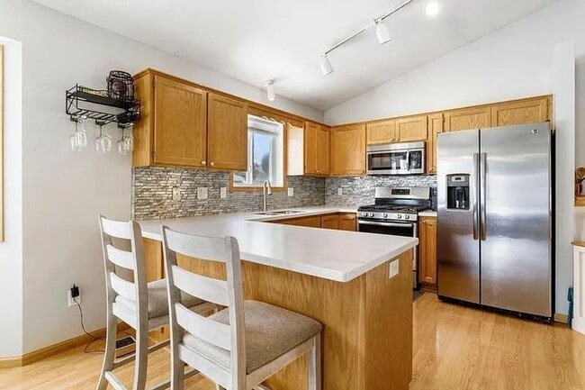 Building Photo - Charming 3BR Detached Townhome in Wyoming