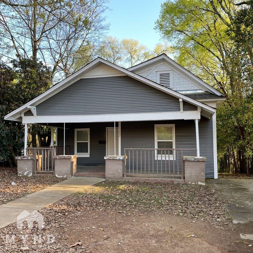 Primary Photo - 1609 Warrior Rd