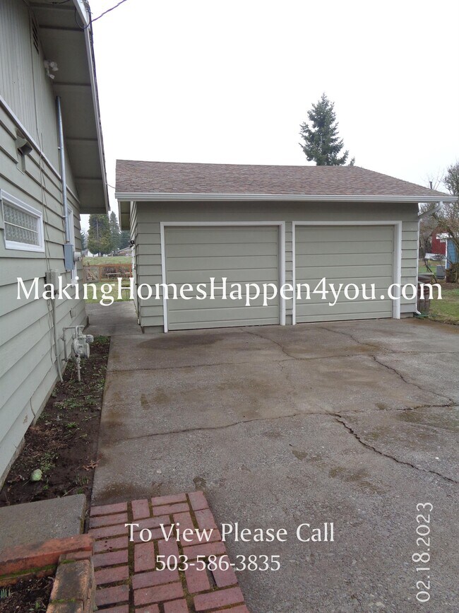 Building Photo - 885 E Virginia St