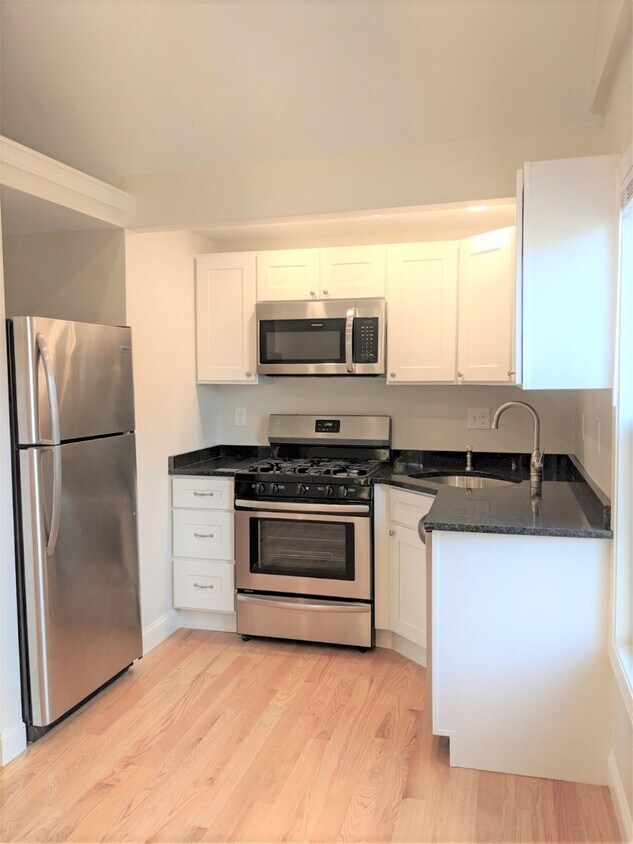 Foto principal - 44 Cogswell Ave