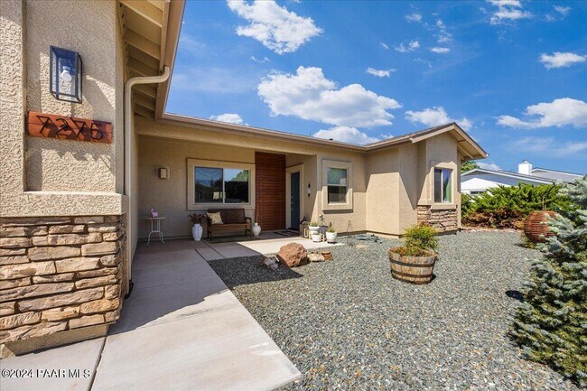 Foto del edificio - 7275 E Grandview Dr