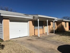 Building Photo - 3624 N 10th St