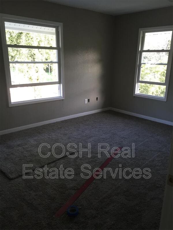 Building Photo - 1255 S Main St