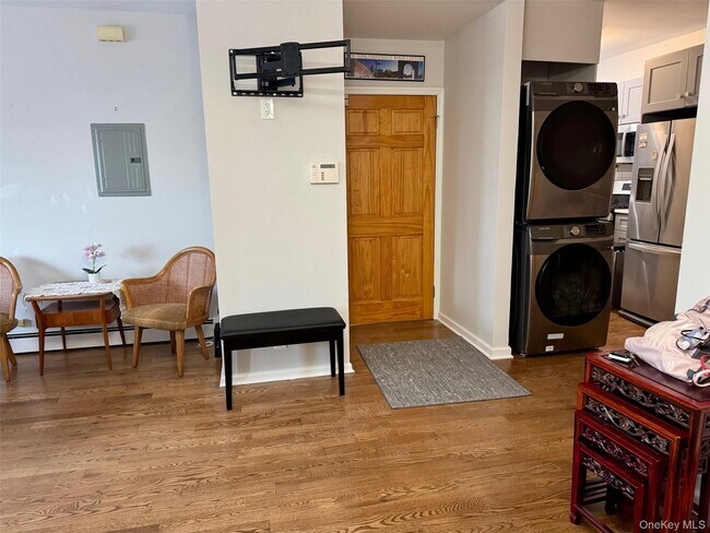 Foto del edificio - 34 Main St