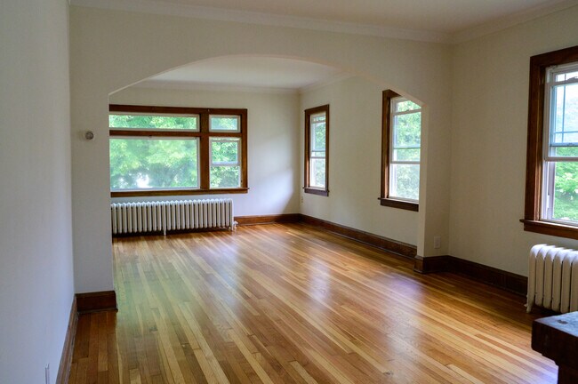 Living space - 4225 Emerson Ave N
