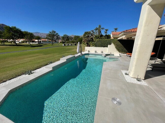 Building Photo - 79555 Mandarina