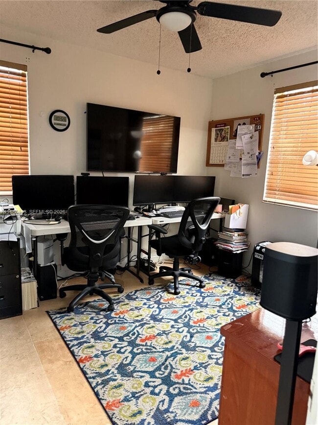 Foto del edificio - 502 SW 158th Terrace