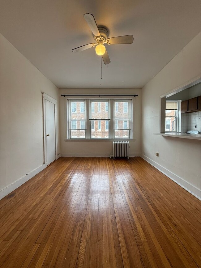 Building Photo - Nice, Sunny, Sunny, Spacious and Affordable Allston 2 Bed Available NOW.  NO FEE
