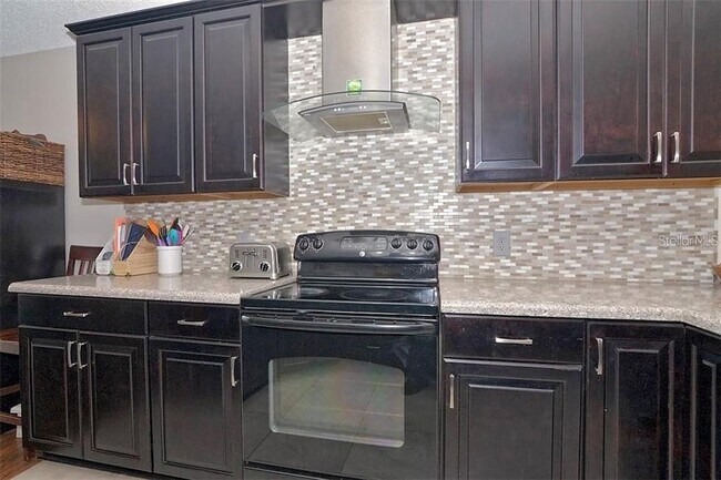 Foto del edificio - 1086 Welch Hill Cir