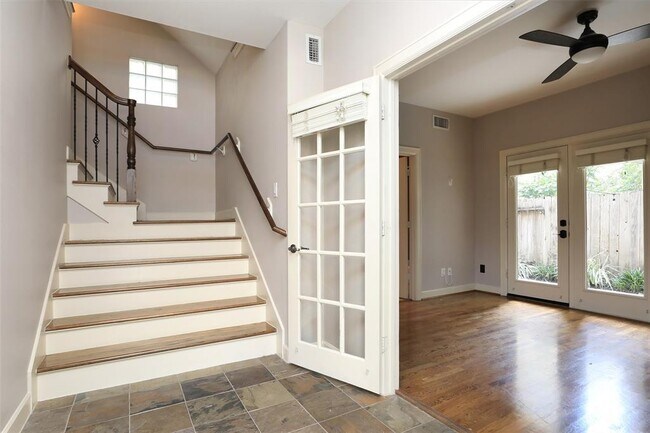 Building Photo - 225 Birdsall St