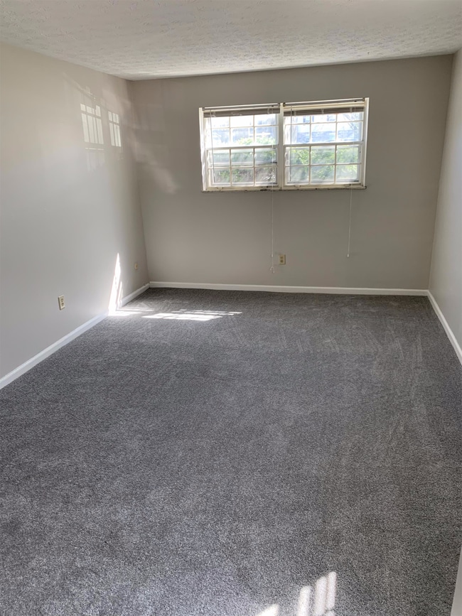 Building Photo - 1470 Slade Ave