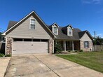 Foto principal - Beautiful large home on a dead end street