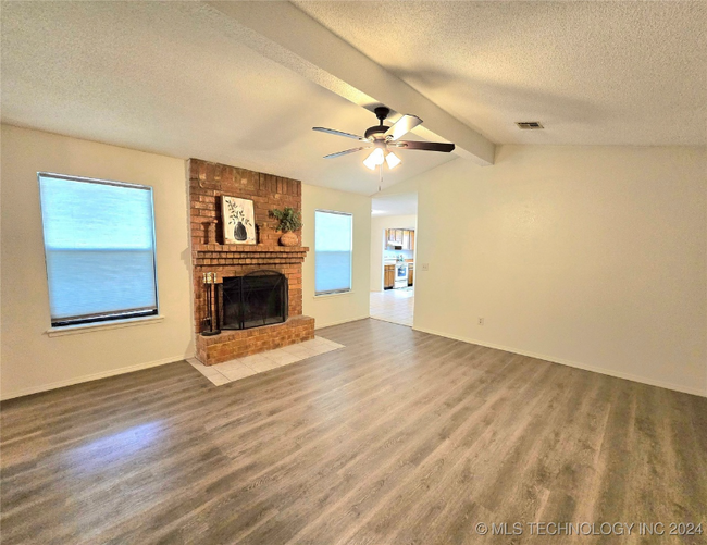 Foto del edificio - 10819 E 14th Ct