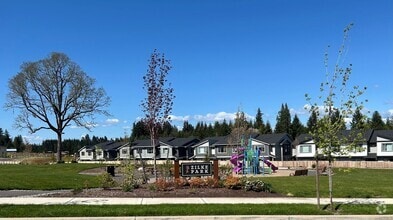 Building Photo - 18304 NE 43rd Pl