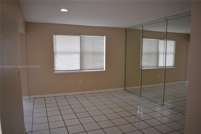 Building Photo - 1622 NW 65th St