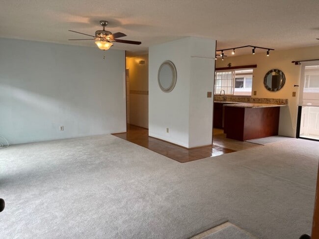 Foto del edificio - 4 bedroom 2 bath single family home-  Kaneohe!