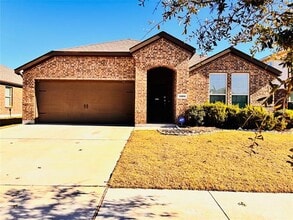 Building Photo - 4104 Spur Trail Dr