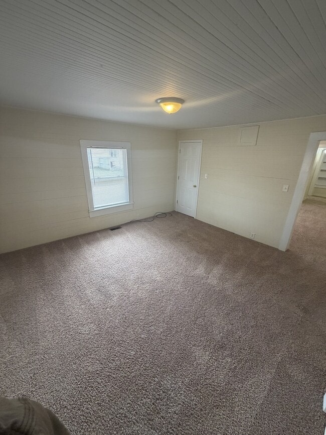 Foto del edificio - 5292 Red Hill Church Rd