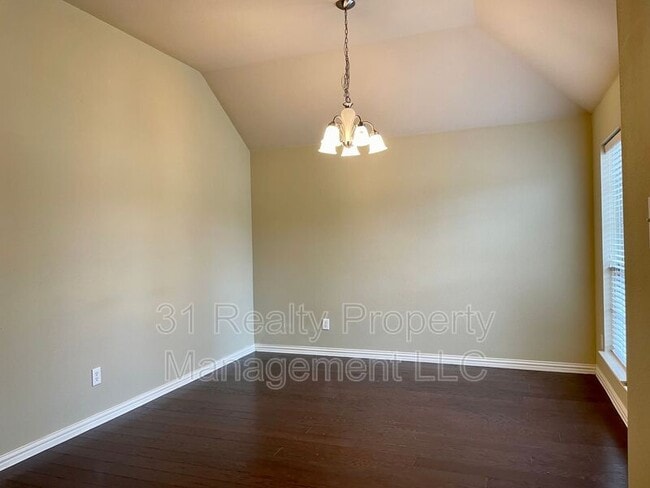 Photo - 605 Knollwood Trail Ct House