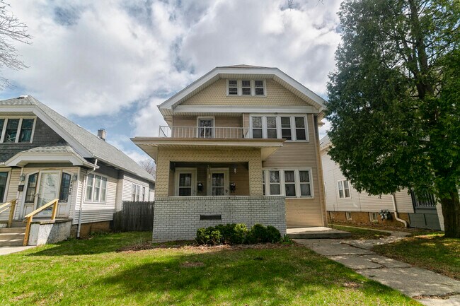 Building Photo - 2972 N 50th St