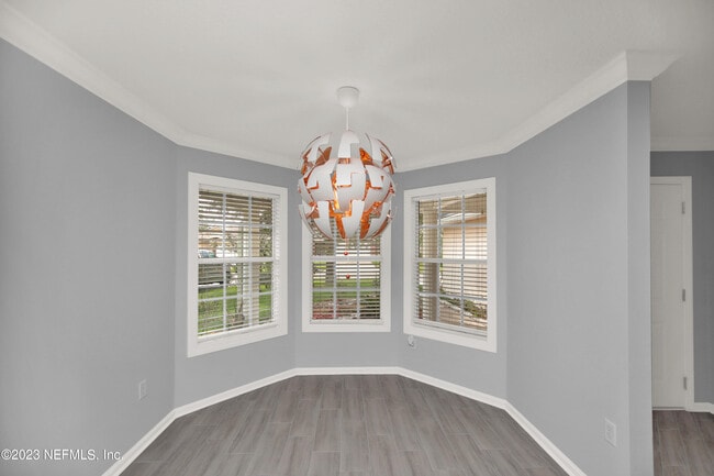 Building Photo - 757 MacKenzie Cir