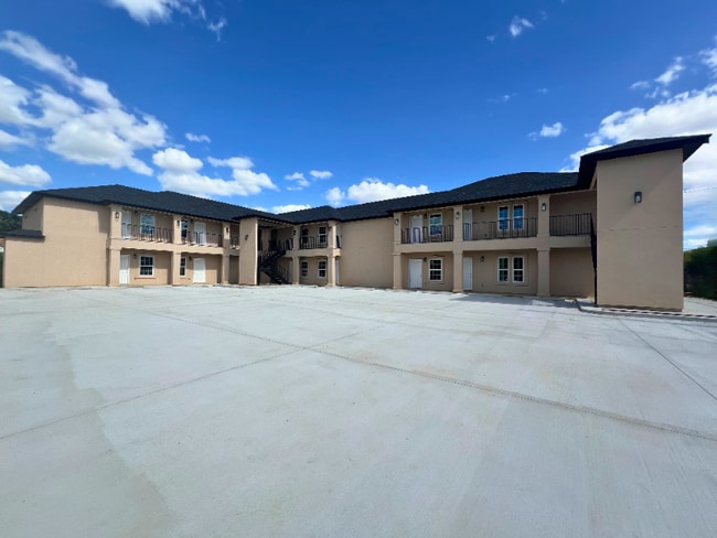 Building Photo - 1201 E Gustavus St