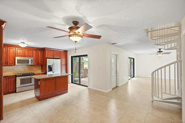 Photo - 2060 SW 90th Ave House