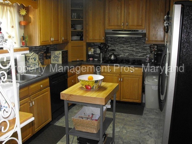 Building Photo - 7906 Parke West Drive, Glen Burnie, MD 21061