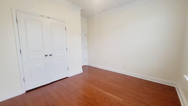 Building Photo - 3806 Western Gailes Way
