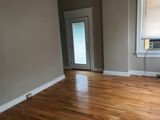 Foto del edificio - 801 Willard St