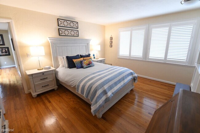 Building Photo - 3 br, 3 bath House - 3824 Pebble Beach® Ge...