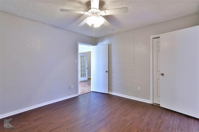Foto del edificio - 3242 Woodhollow Cir