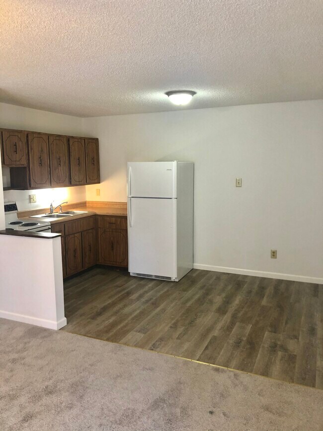 Foto del edificio - 1001 Danwood Ln