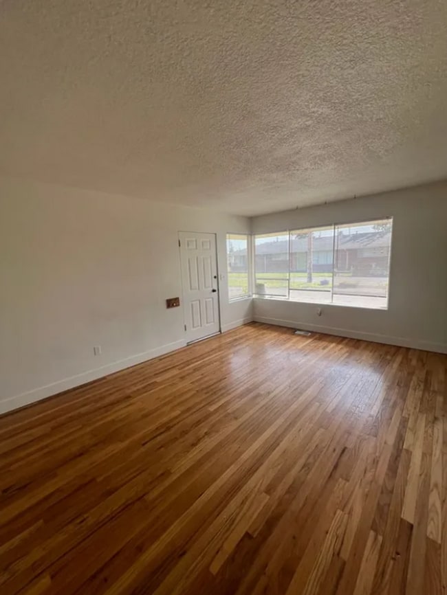 Photo - TFSC-B3008-3018 Apartment