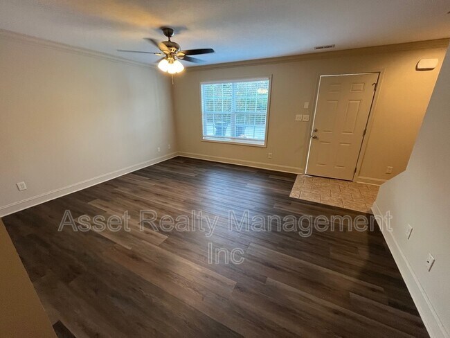 Building Photo - 4722 Forest Landing Way